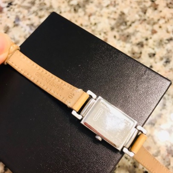 Coach watch - Picture 2 of 6